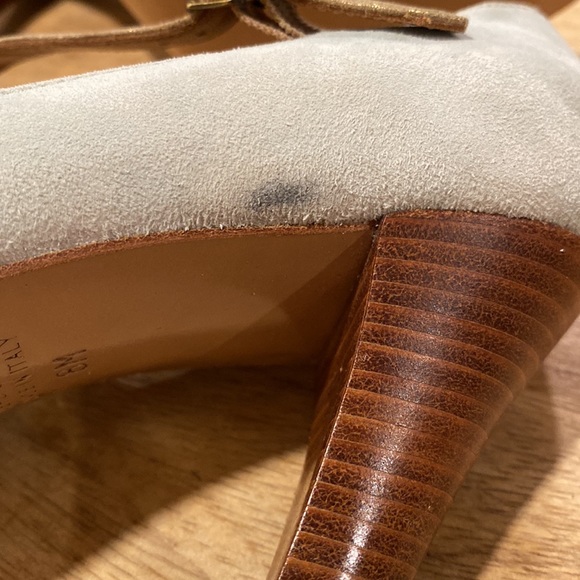 Vintage Marc Jacobs MaryJane Heels Mint Suede with Gold Strap. Womens Size 8M. - Picture 6 of 15